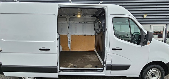Nissan Interstar 11 of 18