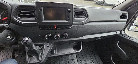 Nissan Interstar 15 of 18