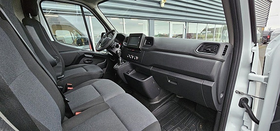 Nissan Interstar 17 of 18