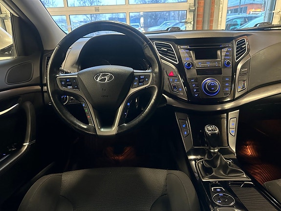 Hyundai i40 11 of 23