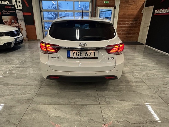 Hyundai i40 14 of 23
