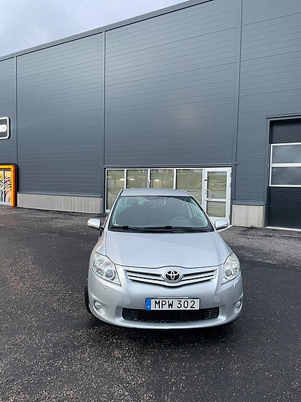 Toyota Auris 20 of 20