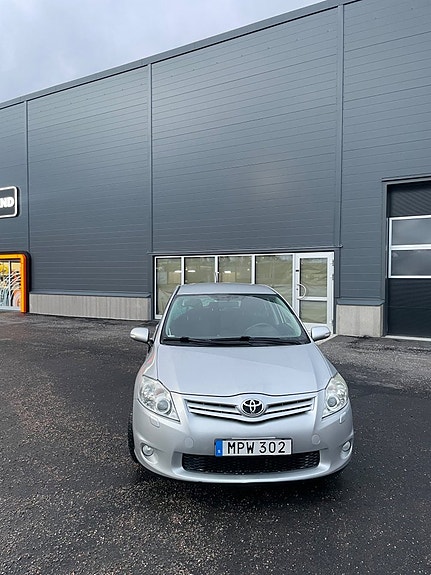 Toyota Auris 11 of 20