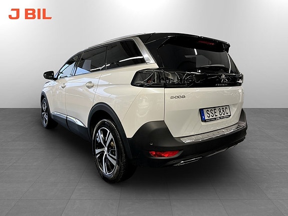 Peugeot 5008 4 of 5