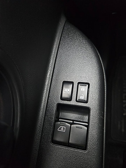 Nissan Micra 8 of 14
