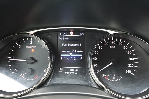Nissan X-Trail 16 of 25