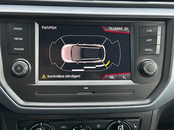 Seat Arona 13 of 20