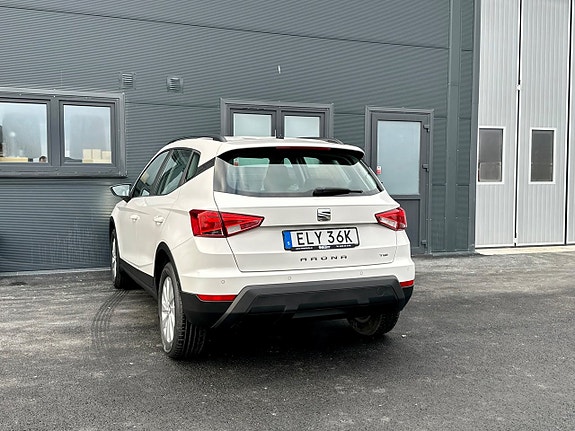 Seat Arona 4 of 5