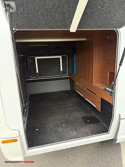 Niesmann ARTO 88F 5 of 27