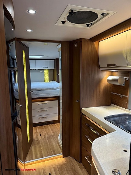 Niesmann ARTO 88F 20 of 27