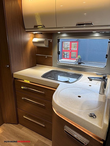 Niesmann ARTO 88F 18 of 27