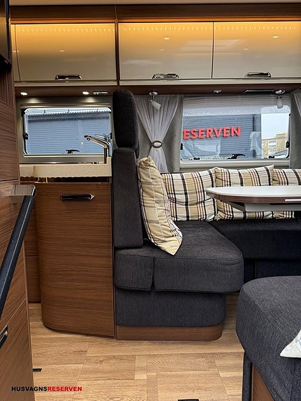 Niesmann ARTO 88F 13 of 27