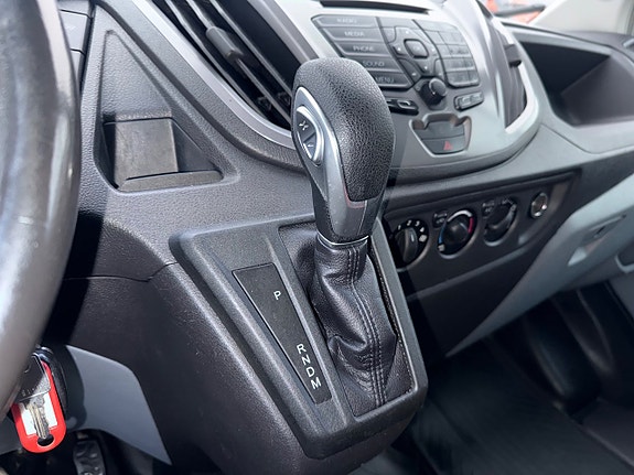 Ford Transit 8 of 17