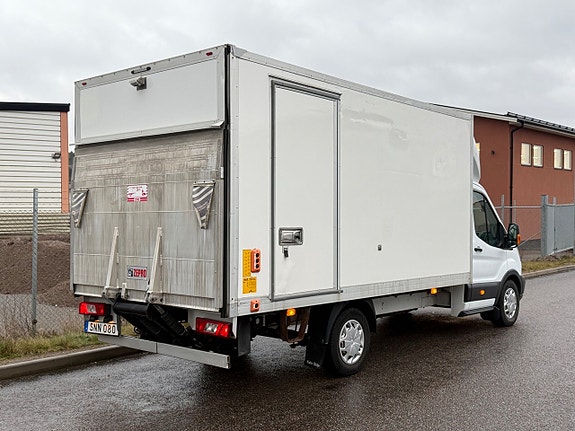Ford Transit 3 of 5