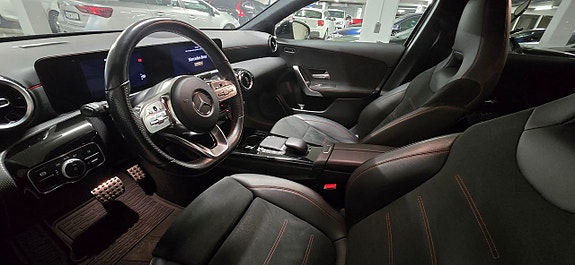 Mercedes-Benz A250 e 8 of 9