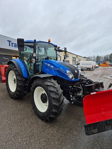 New Holland T5.120 DUAL Command (steg V)