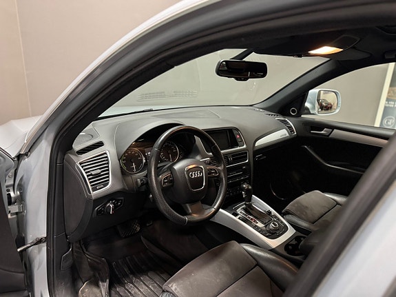 Audi Q5 9 of 16