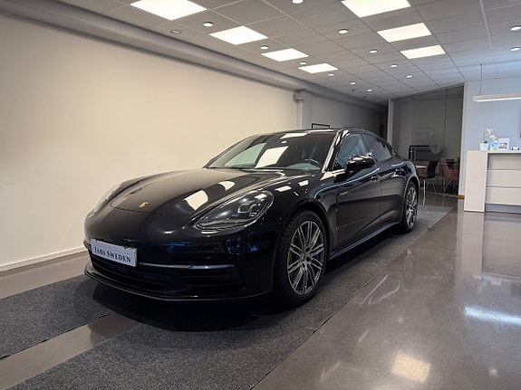 Porsche Panamera 4
