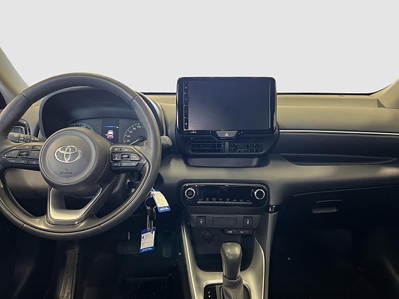 Toyota Yaris 12 of 15