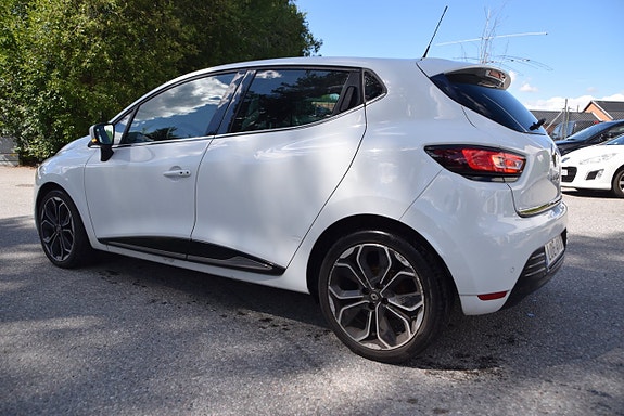 Renault Clio 6 of 23