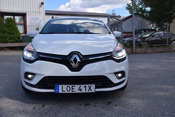 Renault Clio 2 of 5