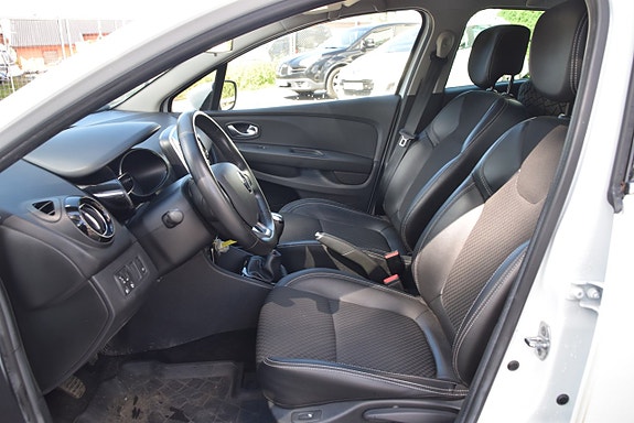 Renault Clio 8 of 23