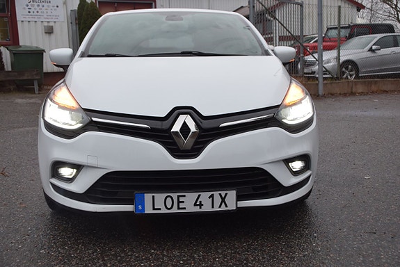 Renault Clio 2 of 5