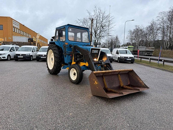 Traktor Ford 4600 4wd med frontlastare / MOMS!