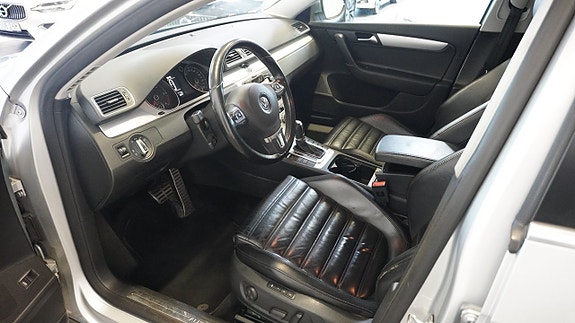 Volkswagen Passat Alltrack 9 of 26