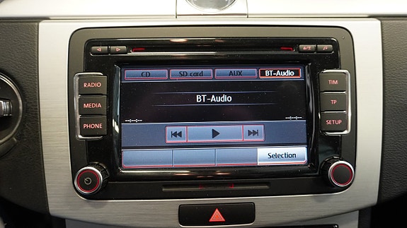 Volkswagen Passat Alltrack 15 of 26
