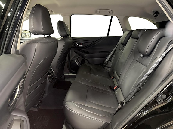 Subaru Outback 4 of 5
