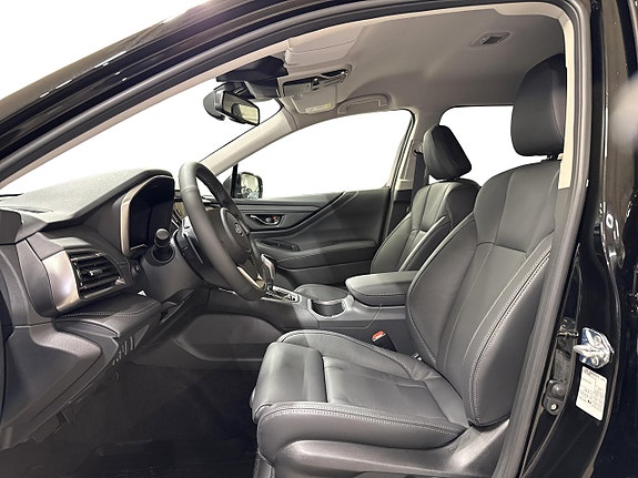 Subaru Outback 2 of 5