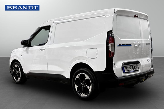 Ford E-Transit Courier 4 of 5