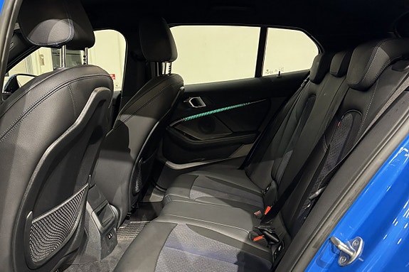 BMW 118i 5 of 5