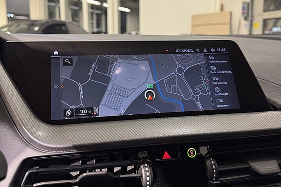 BMW 118i 11 of 12