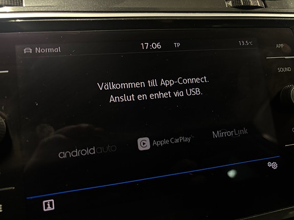 Volkswagen Tiguan 15 of 19