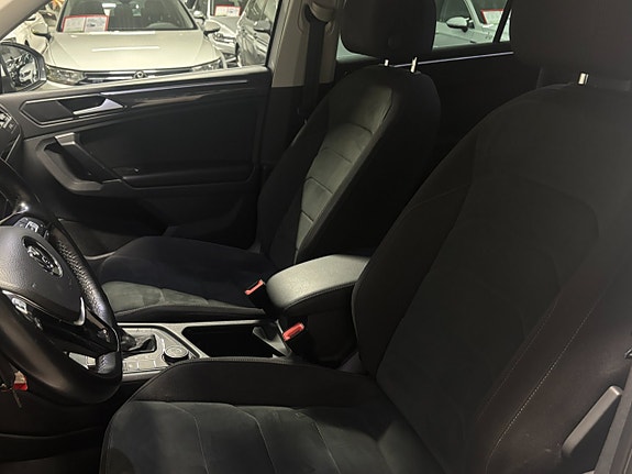 Volkswagen Tiguan 8 of 19