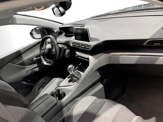 Peugeot 5008 11 of 15