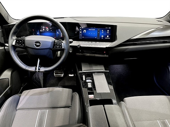 Opel Astra 6 of 18