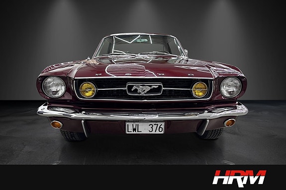 Ford Mustang 5 of 5