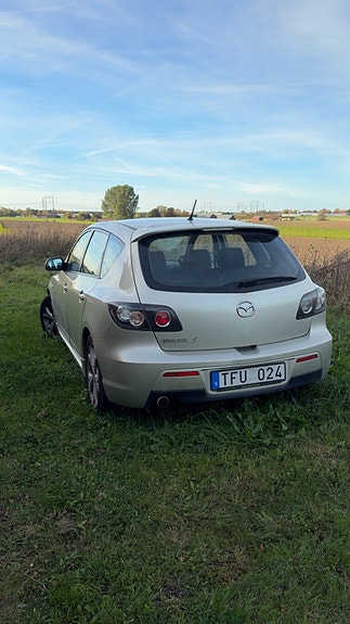 Mazda 3 2 of 5
