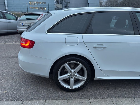 Audi A4 9 of 20
