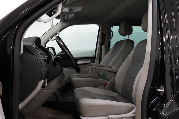 Volkswagen Multivan 4 of 20
