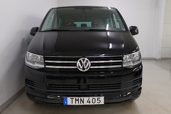 Volkswagen Multivan 2 of 20