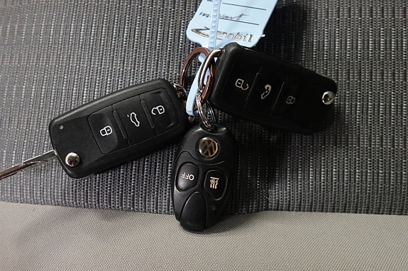 Volkswagen Multivan 14 of 20