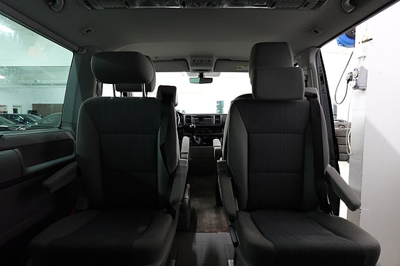 Volkswagen Multivan 15 of 20