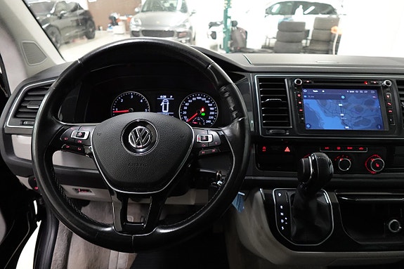 Volkswagen Multivan 6 of 20