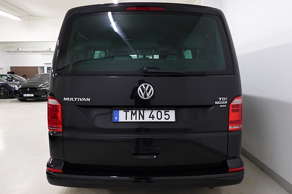 Volkswagen Multivan 20 of 20