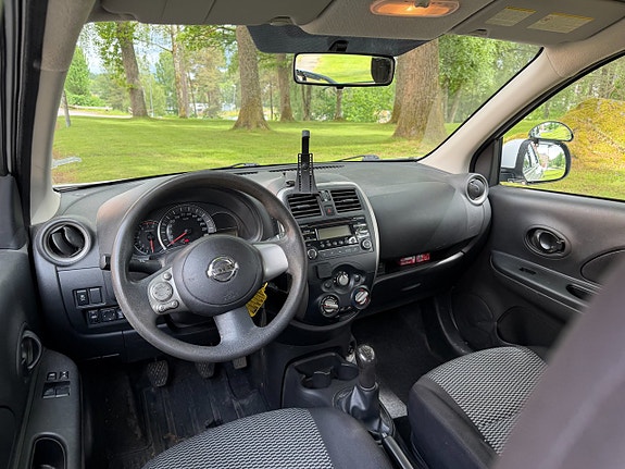 Nissan Micra 6 of 7