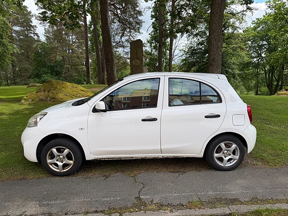 Nissan Micra 4 of 5